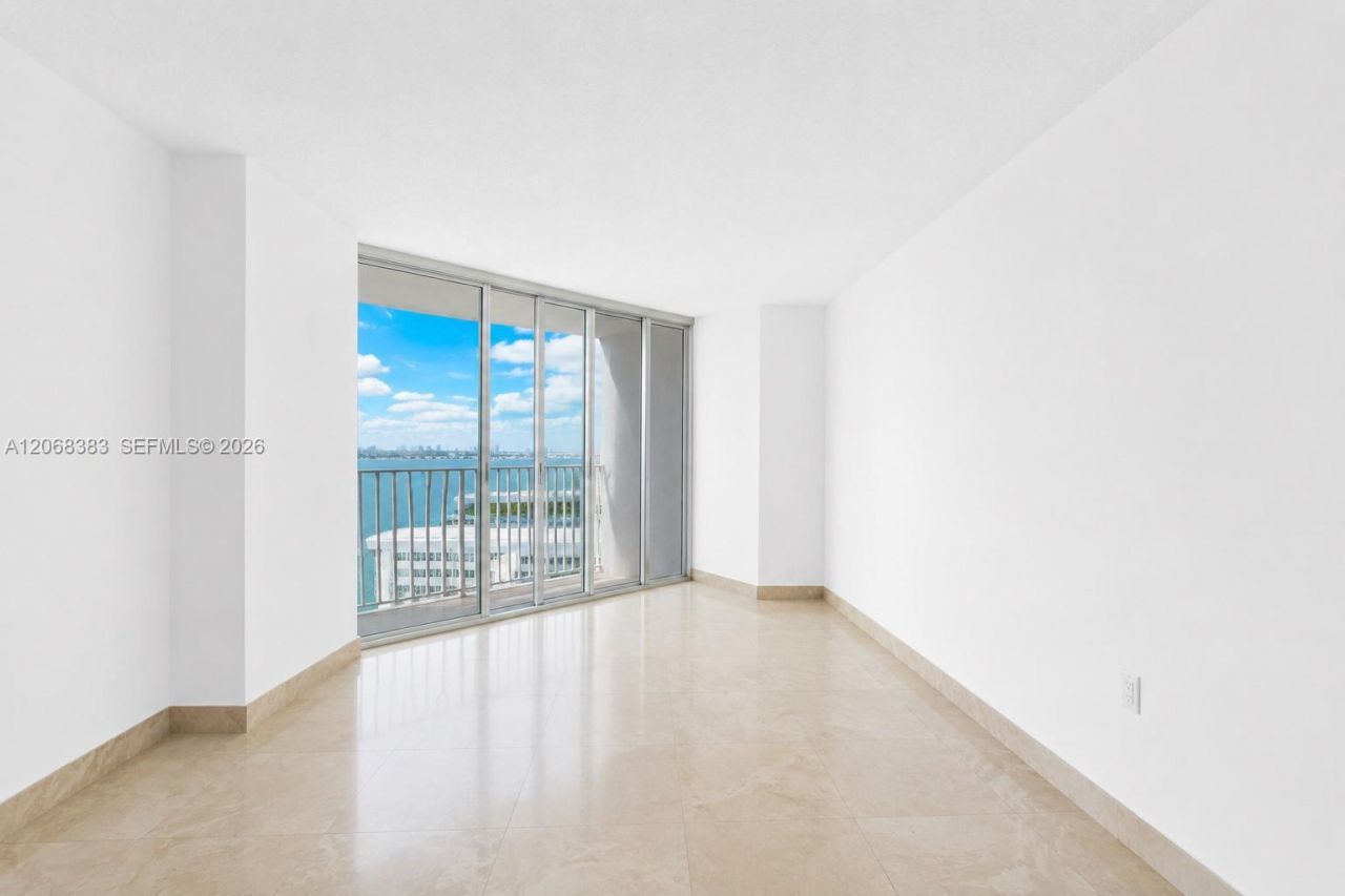 7601 E Treasure Dr , Unit 1924, North Bay Village, FL 33141 Photo