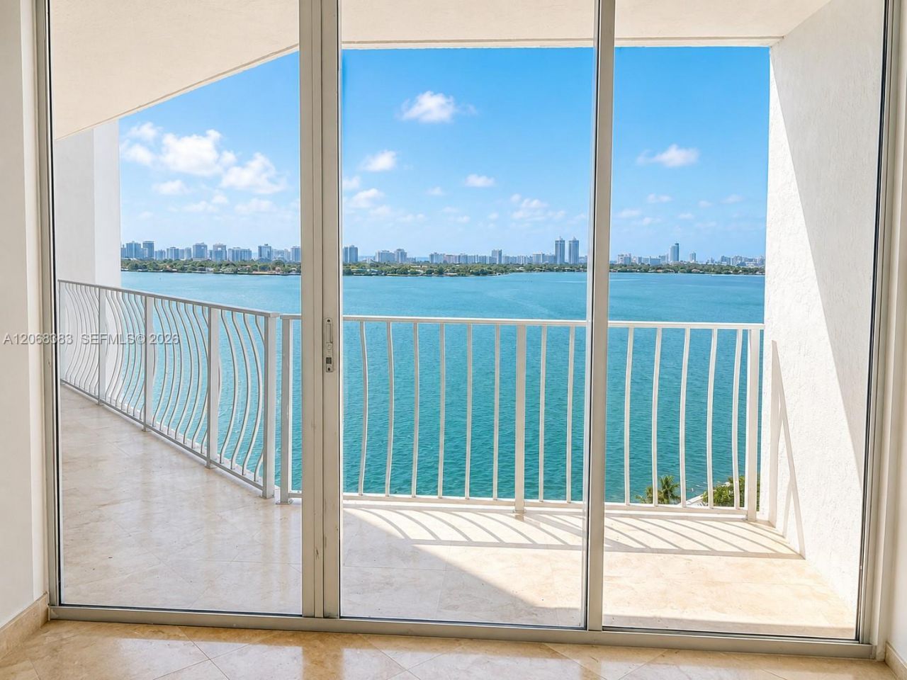 7601 E Treasure Dr , Unit 1924, North Bay Village, FL 33141 Photo