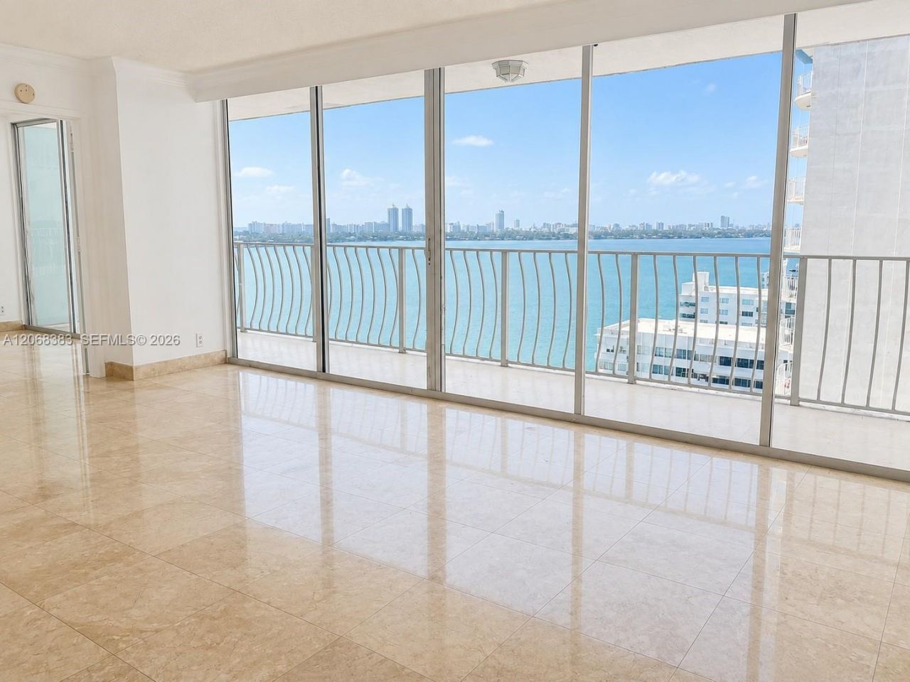 7601 E Treasure Dr , Unit 1924, North Bay Village, FL 33141 Photo