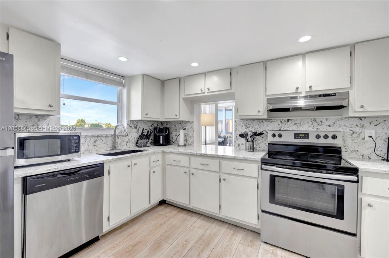 3015 N Ocean Blvd , Unit 6A, Fort Lauderdale, FL 33308 Photo