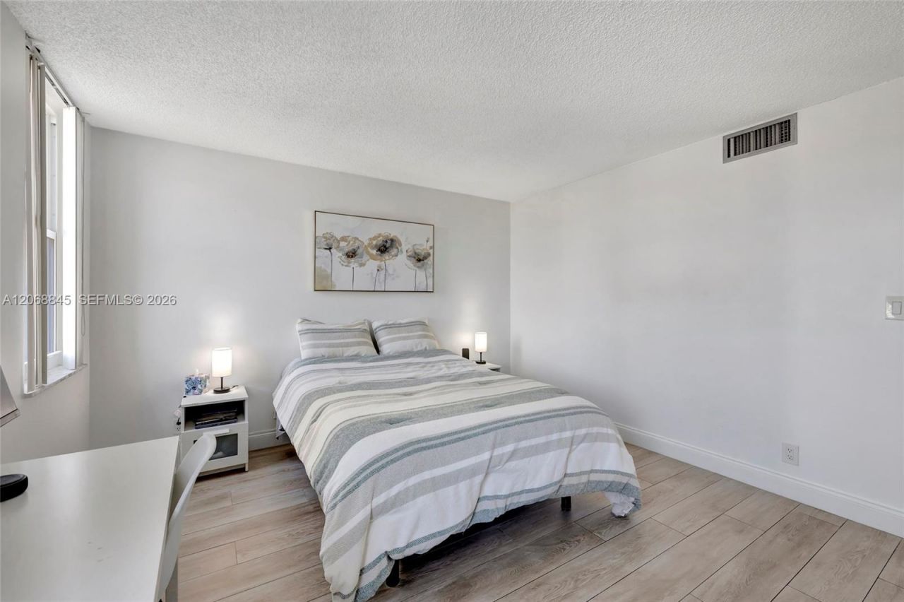 3015 N Ocean Blvd , Unit 6A, Fort Lauderdale, FL 33308 Photo