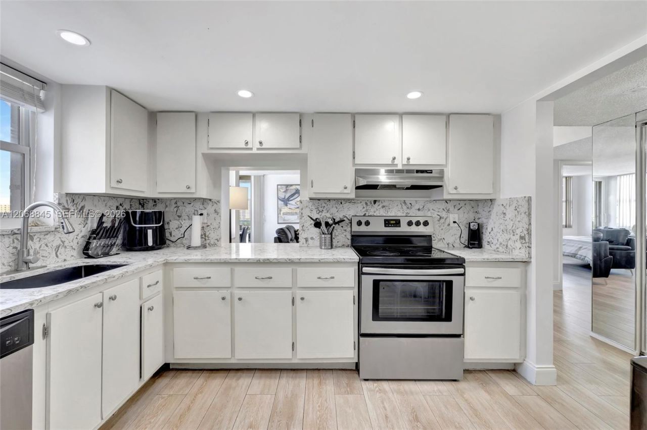 3015 N Ocean Blvd , Unit 6A, Fort Lauderdale, FL 33308 Photo