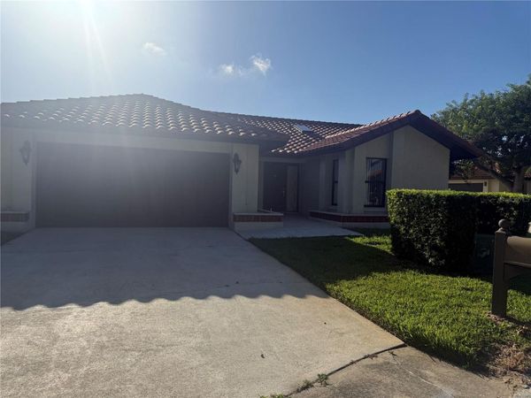8102 S IBIZA COURT , ORLANDO, FL 32836