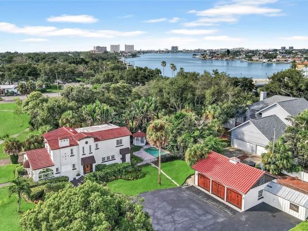 120 PARK STREET N, ST PETERSBURG, FL 33710