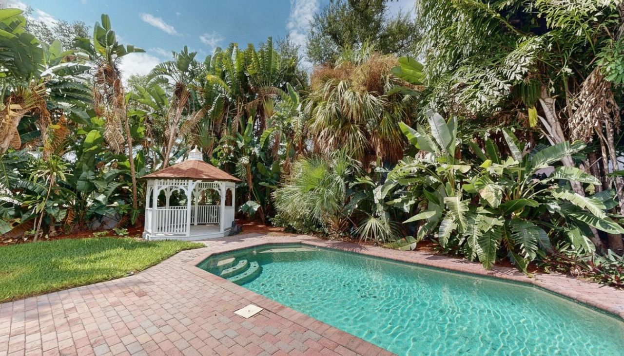 120 Park Street N, Saint Petersburg, FL 33710 Photo