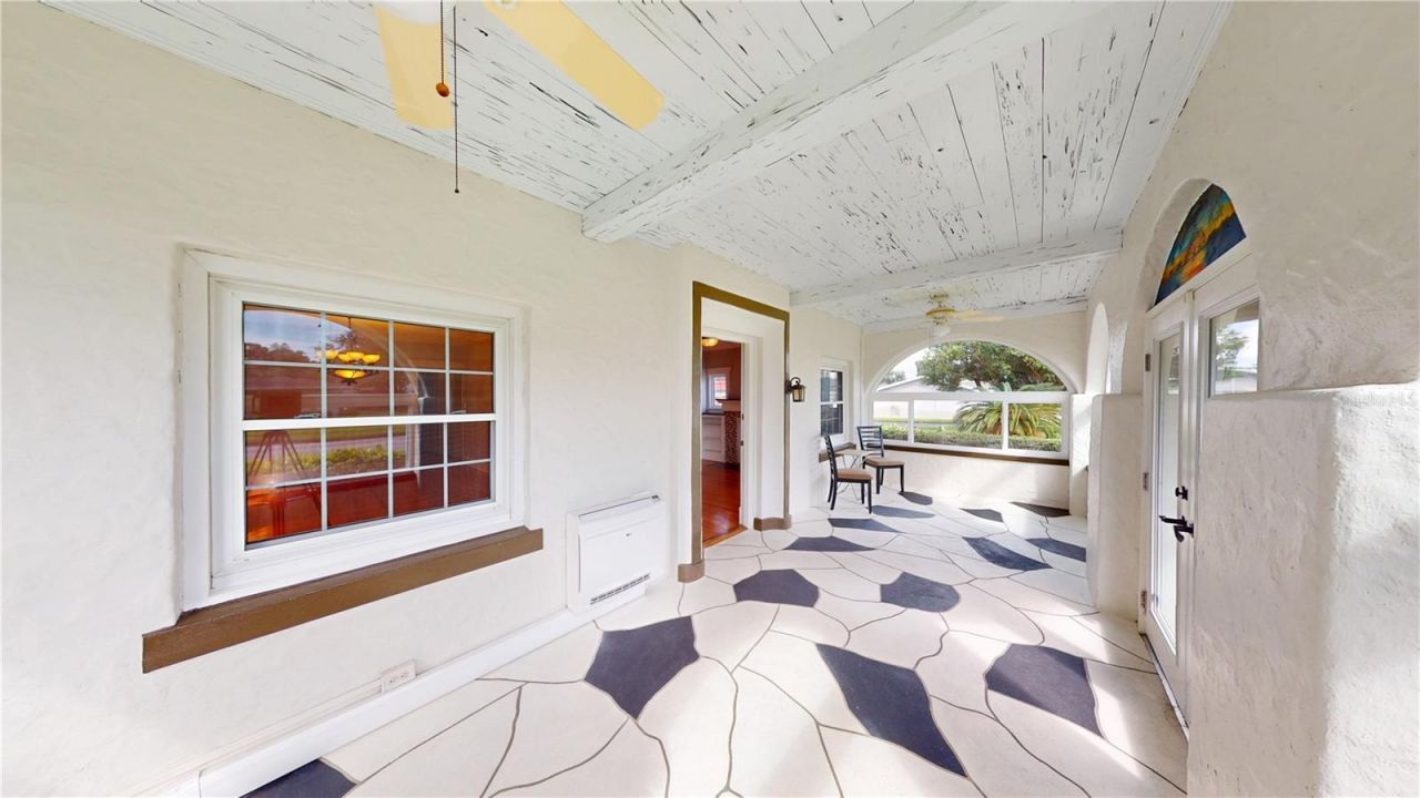 120 Park Street N, Saint Petersburg, FL 33710 Photo