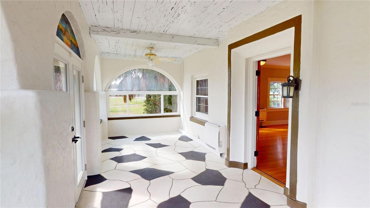 120 Park Street N, Saint Petersburg, FL 33710 Photo