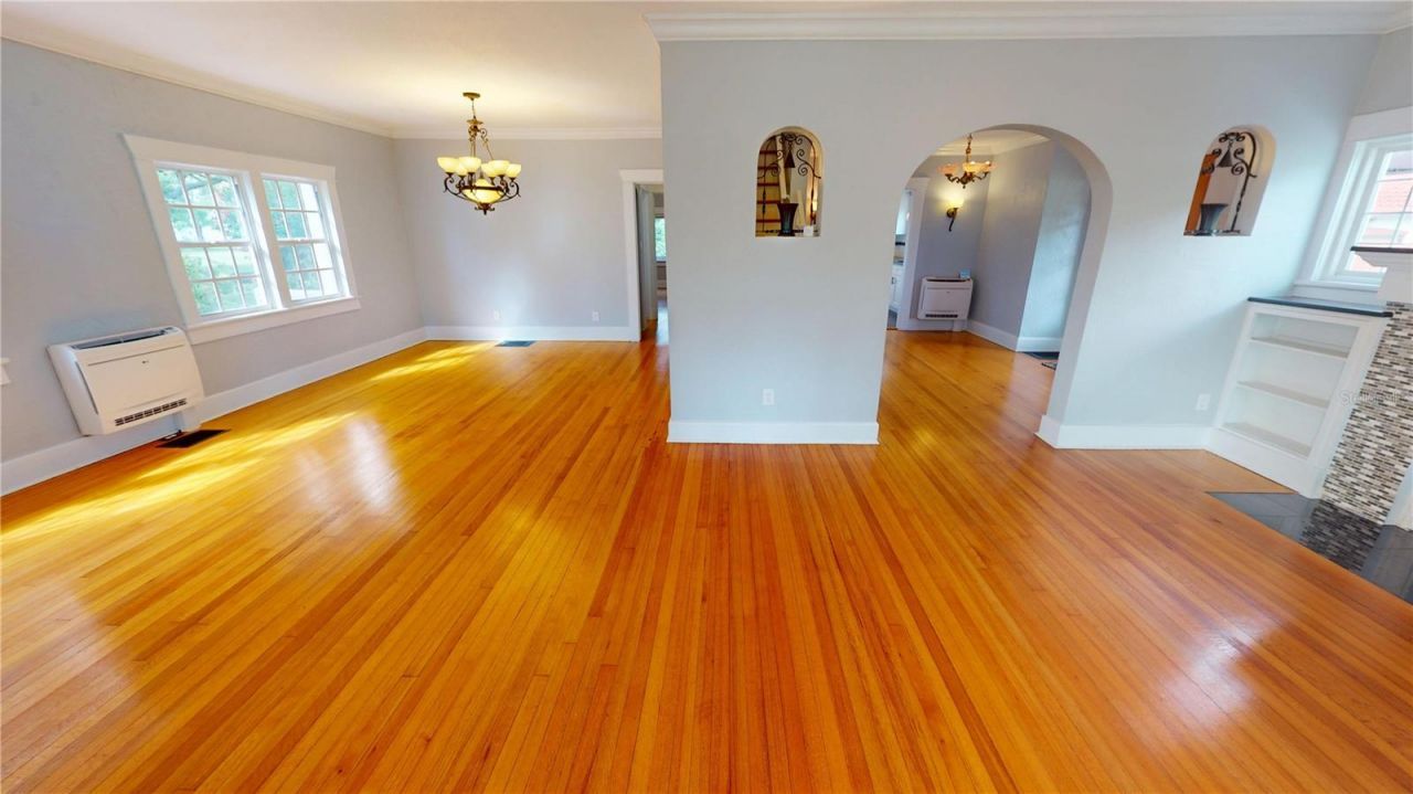 120 Park Street N, Saint Petersburg, FL 33710 Photo