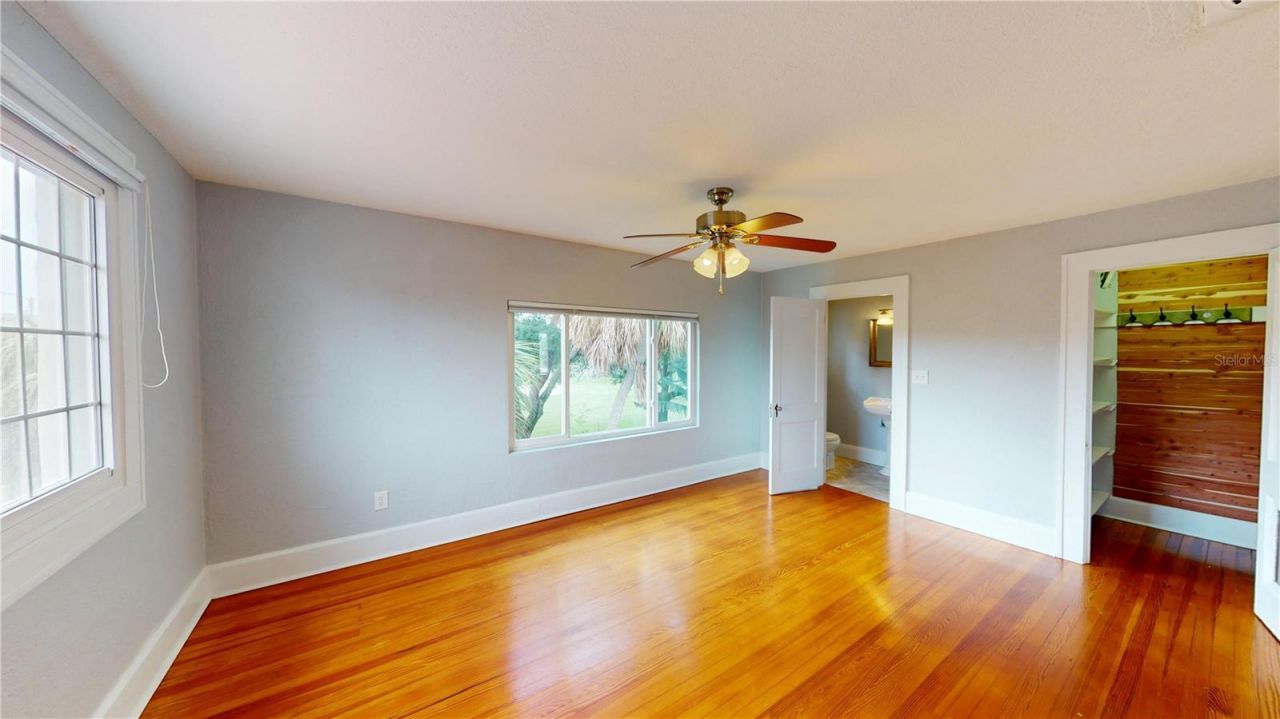 120 Park Street N, Saint Petersburg, FL 33710 Photo