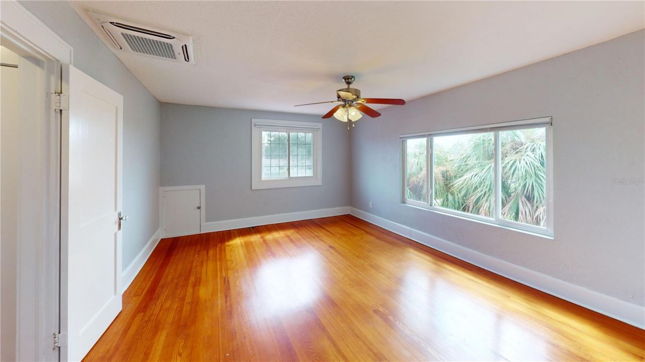 120 Park Street N, Saint Petersburg, FL 33710 Photo