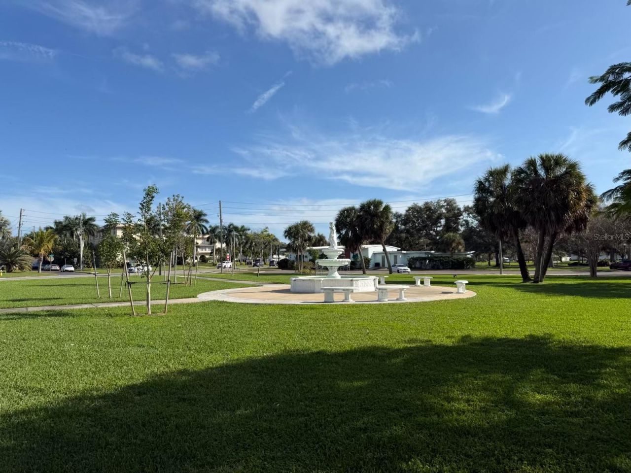 120 Park Street N, Saint Petersburg, FL 33710 Photo