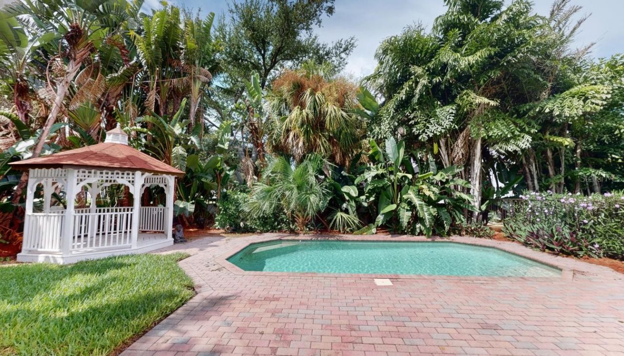 120 Park Street N, Saint Petersburg, FL 33710 Photo