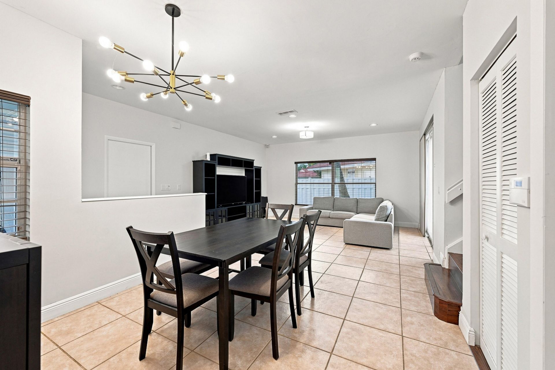 1115 SW 180th Terrace, Pembroke Pines, FL 33029 Photo