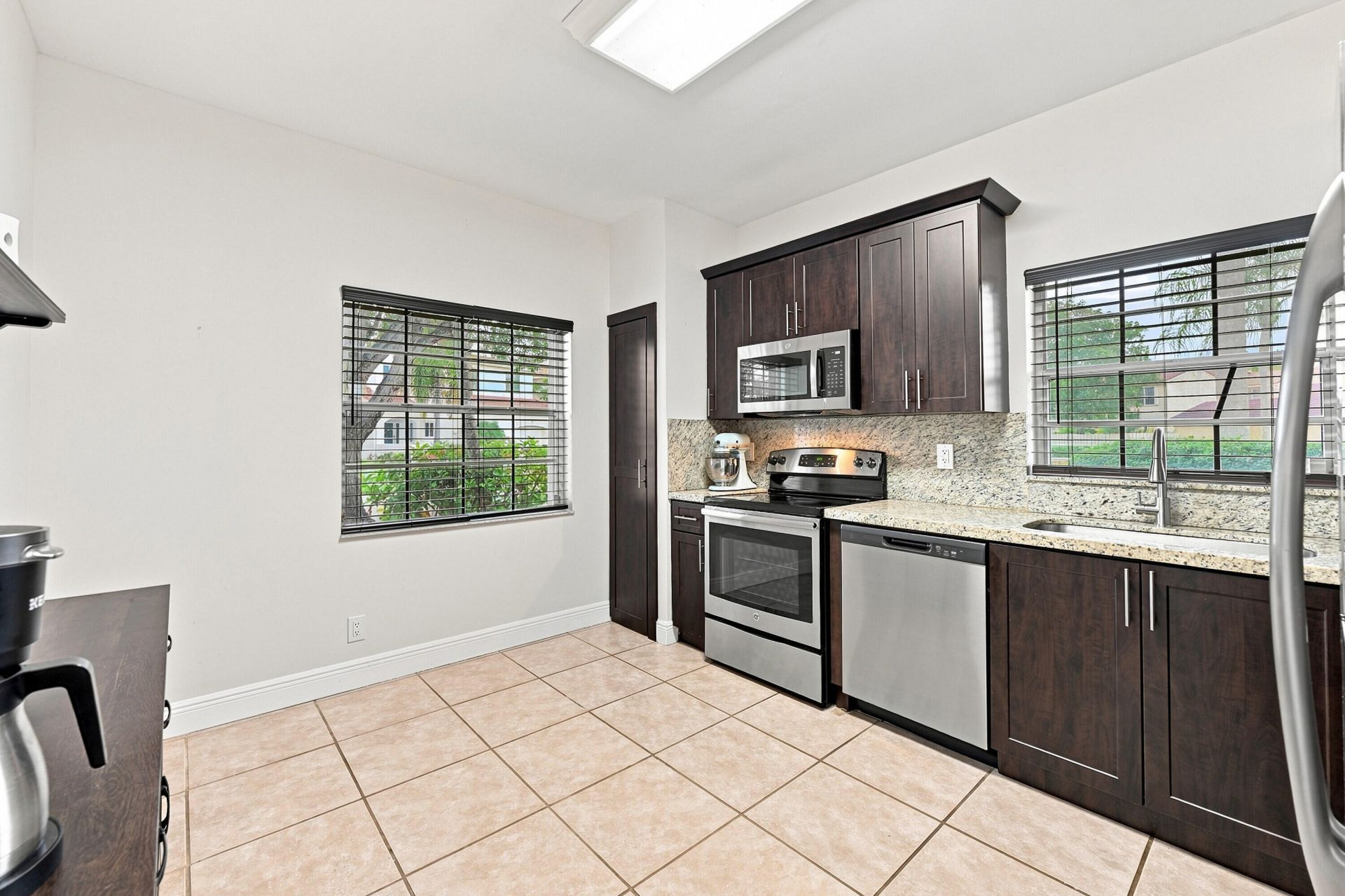 1115 SW 180th Terrace, Pembroke Pines, FL 33029 Photo