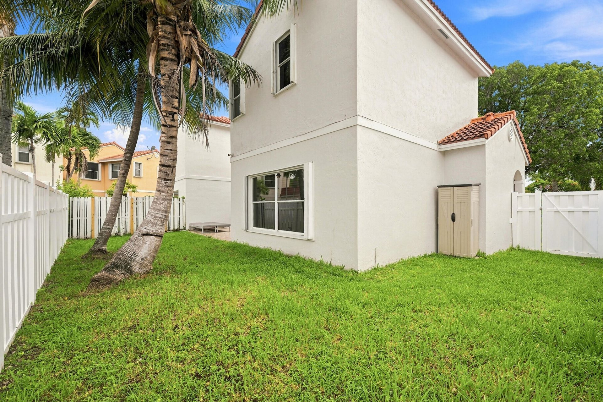 1115 SW 180th Terrace, Pembroke Pines, FL 33029 Photo