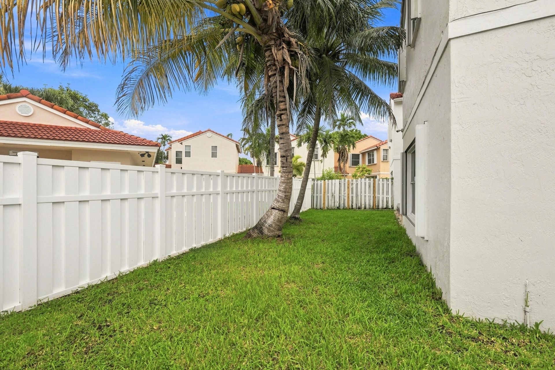 1115 SW 180th Terrace, Pembroke Pines, FL 33029 Photo