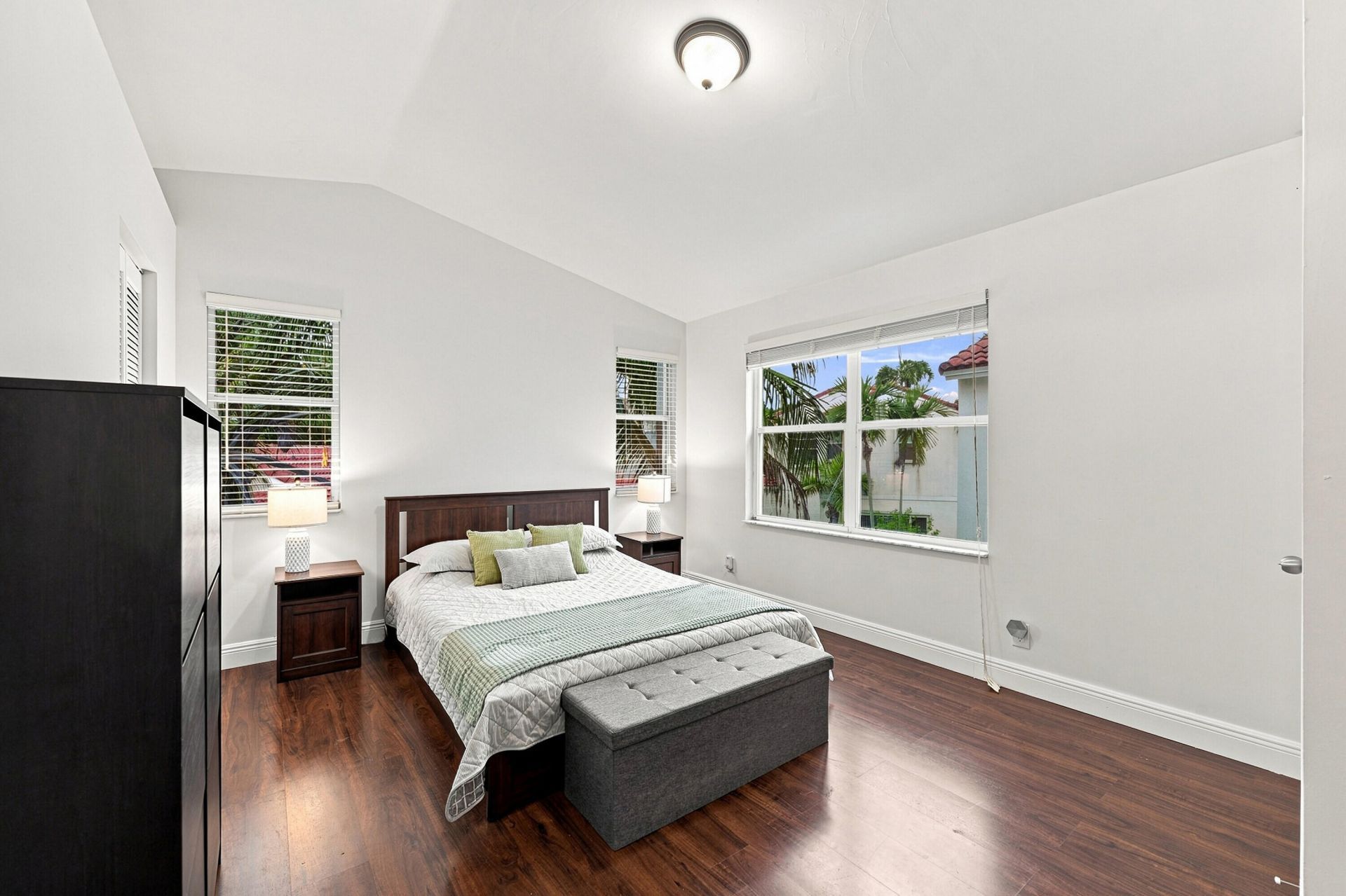 1115 SW 180th Terrace, Pembroke Pines, FL 33029 Photo