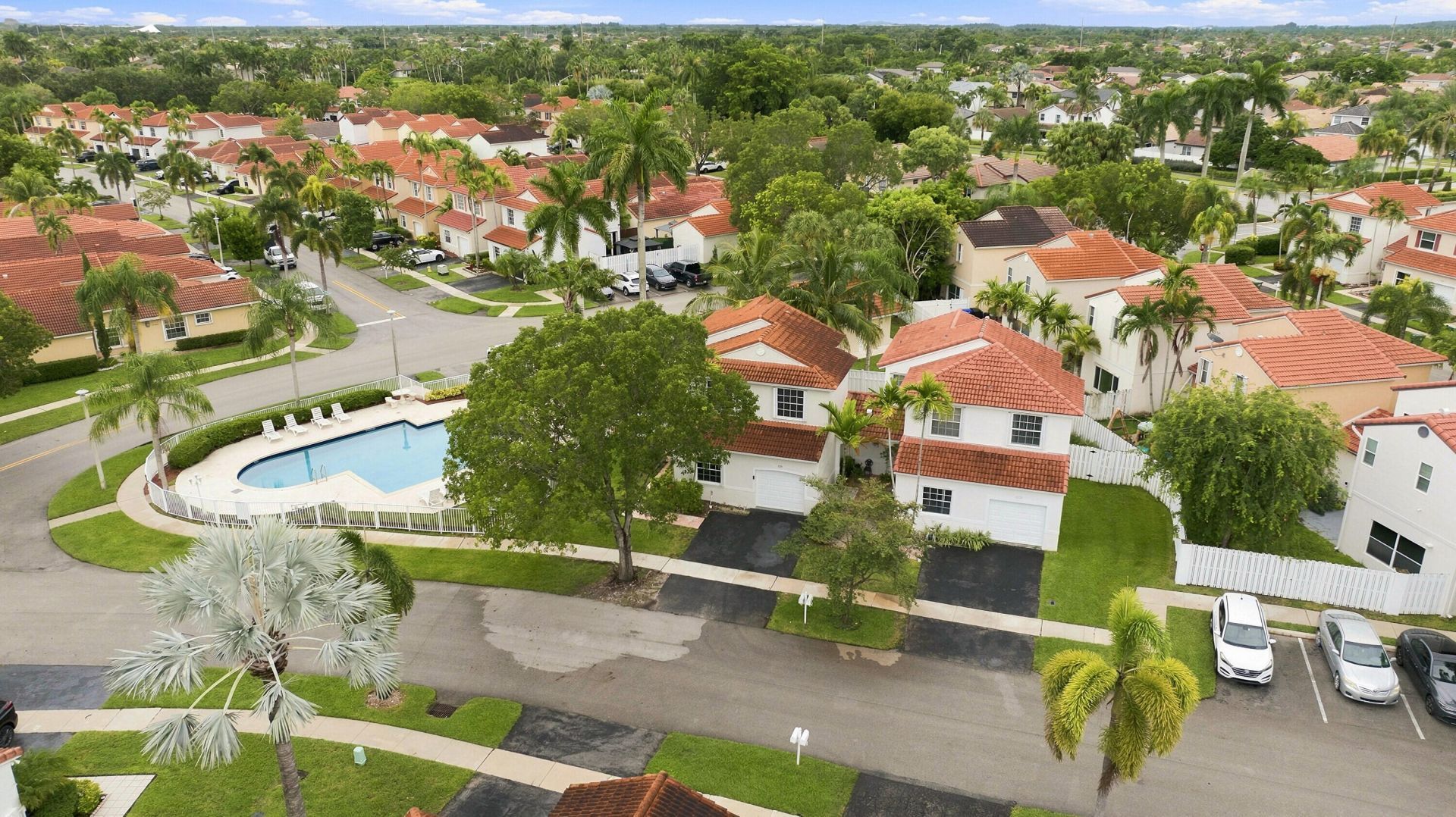 1115 SW 180th Terrace, Pembroke Pines, FL 33029 Photo