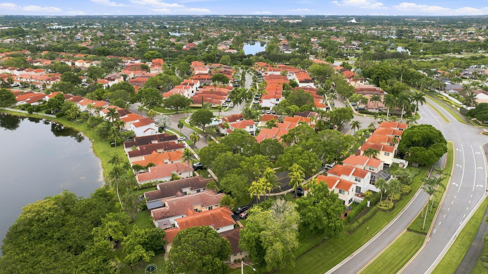 1115 SW 180th Terrace, Pembroke Pines, FL 33029 Photo