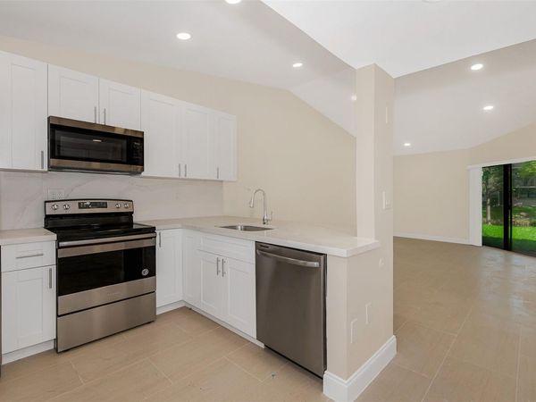 9951 Nob Hill Place, Unit 9951, Sunrise, FL 33351