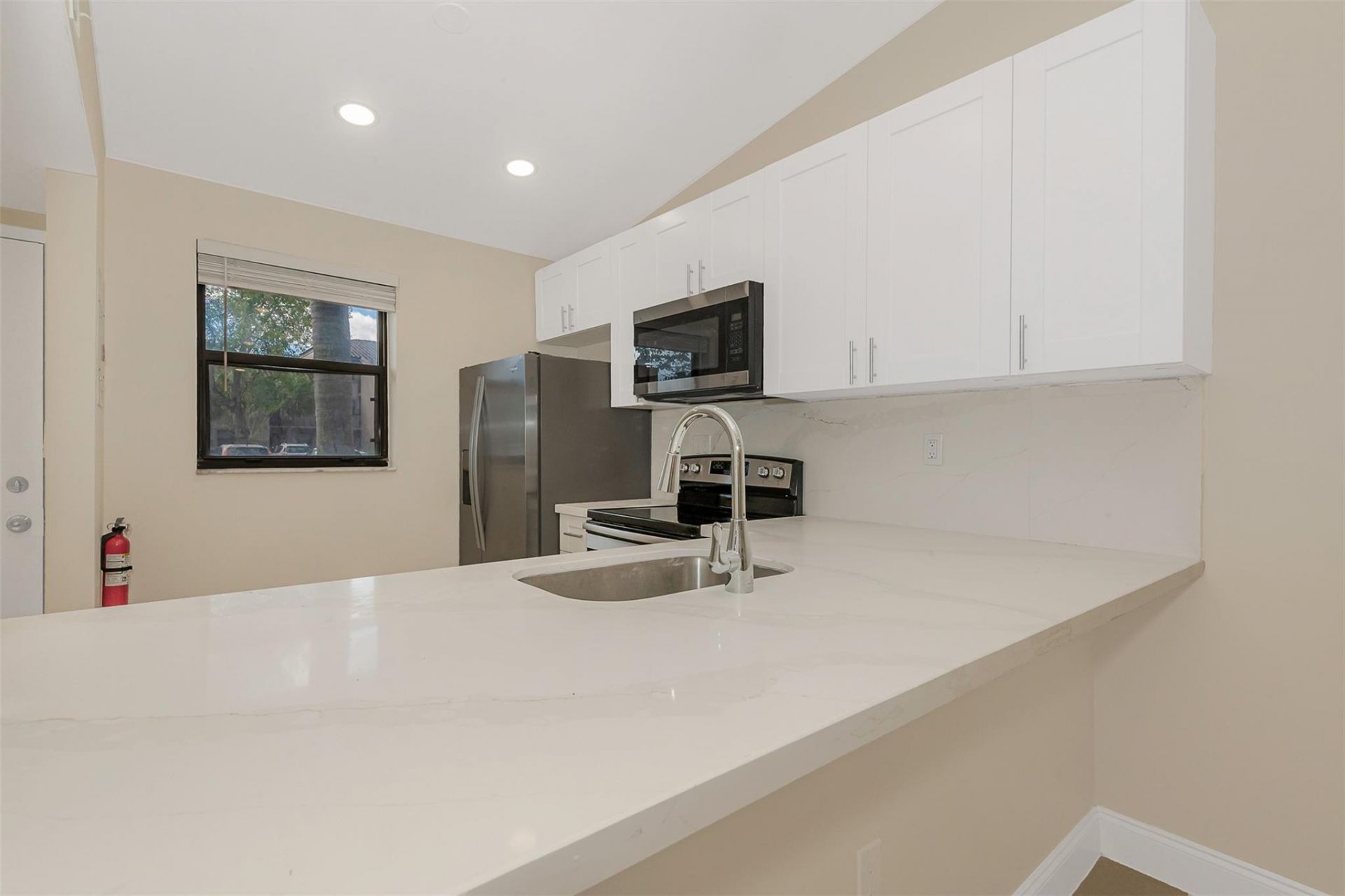 9951 Nob Hill Place, Unit 9951, Sunrise, FL 33351 Photo