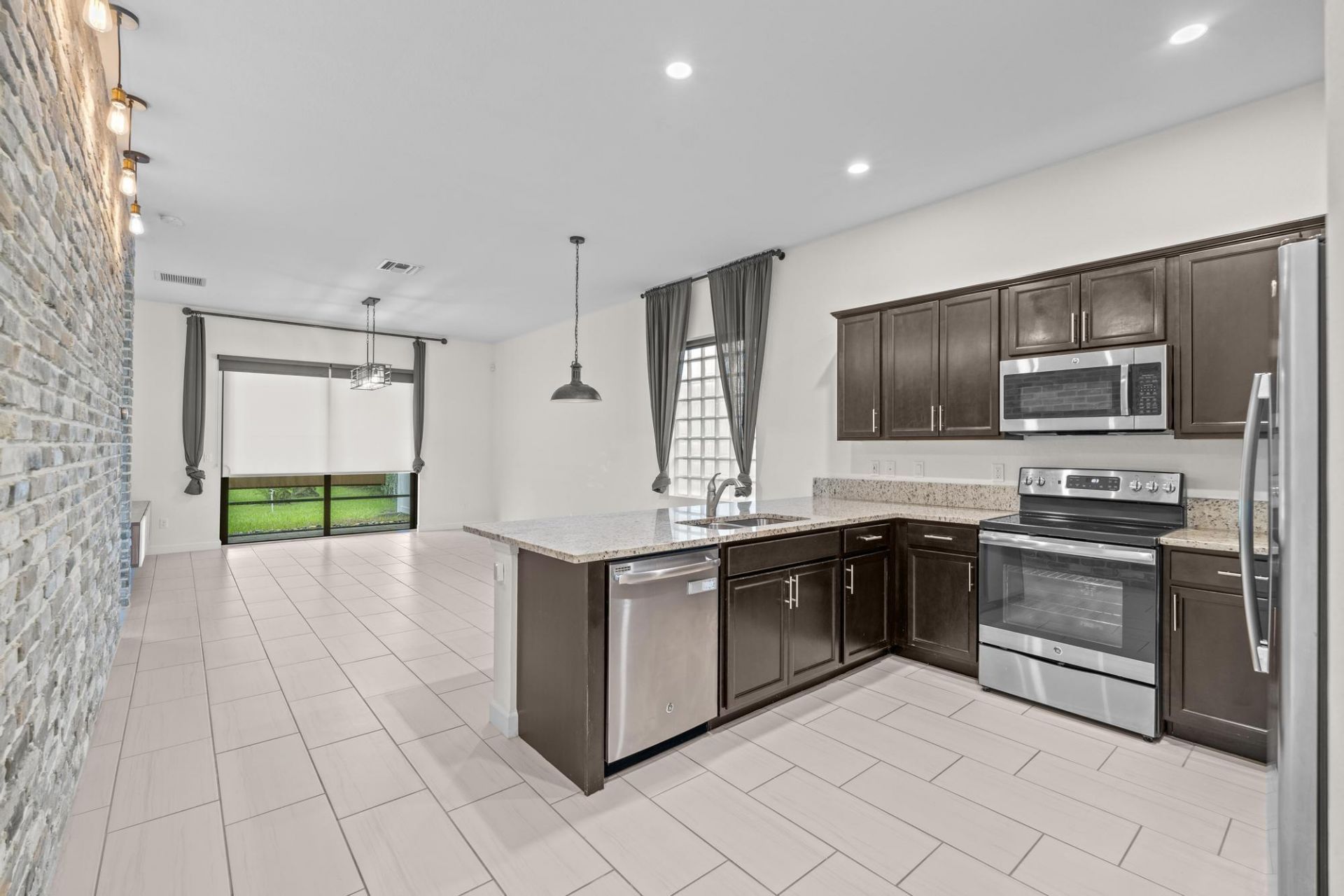 4339 Buena Tara Drive, West Palm Beach, FL 33413 Photo