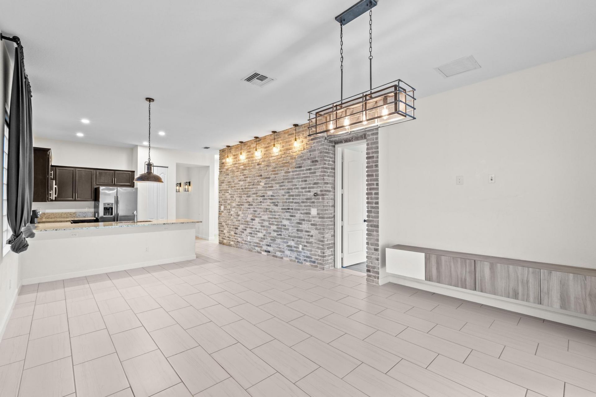 4339 Buena Tara Drive, West Palm Beach, FL 33413 Photo