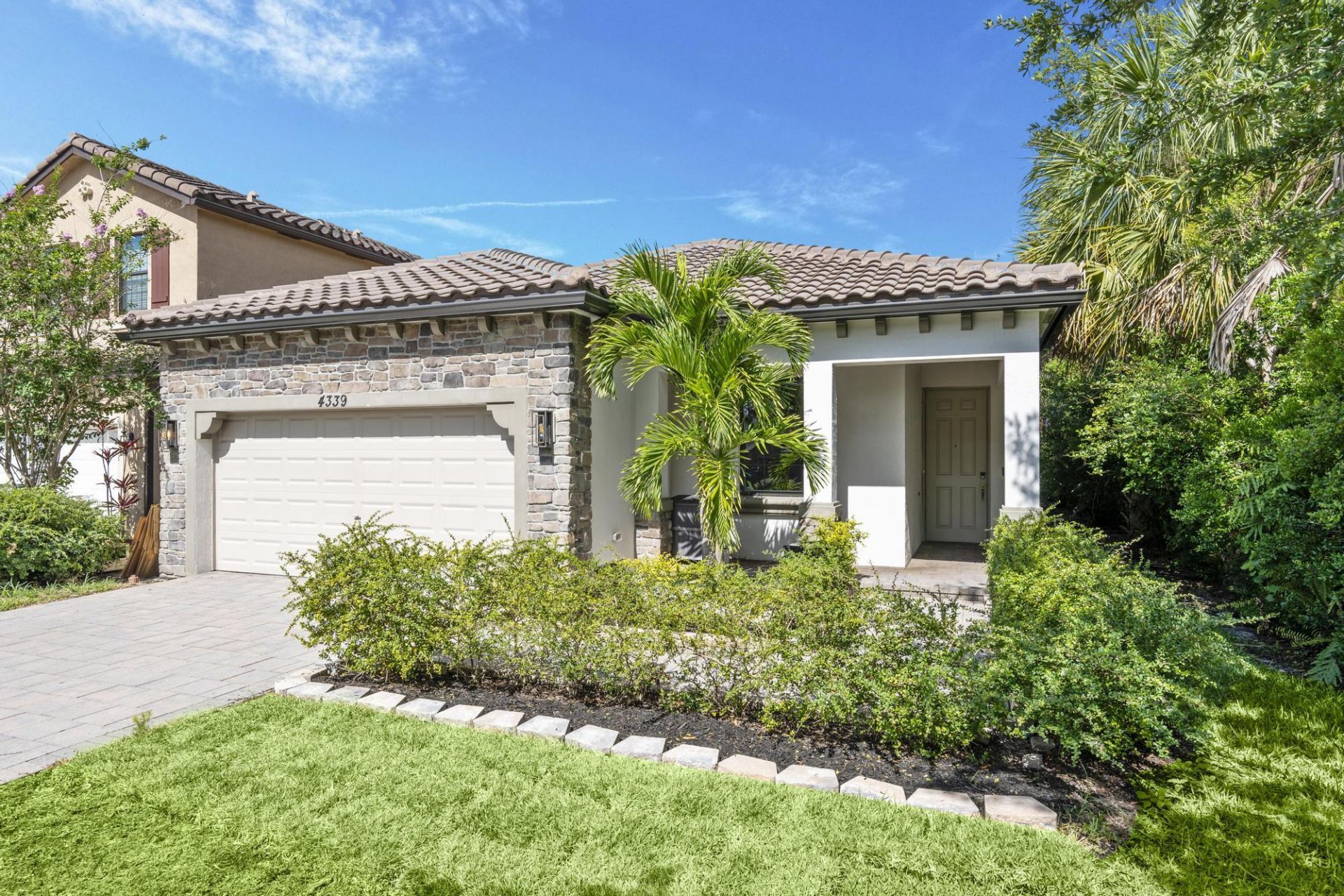 4339 Buena Tara Drive, West Palm Beach, FL 33413 Photo