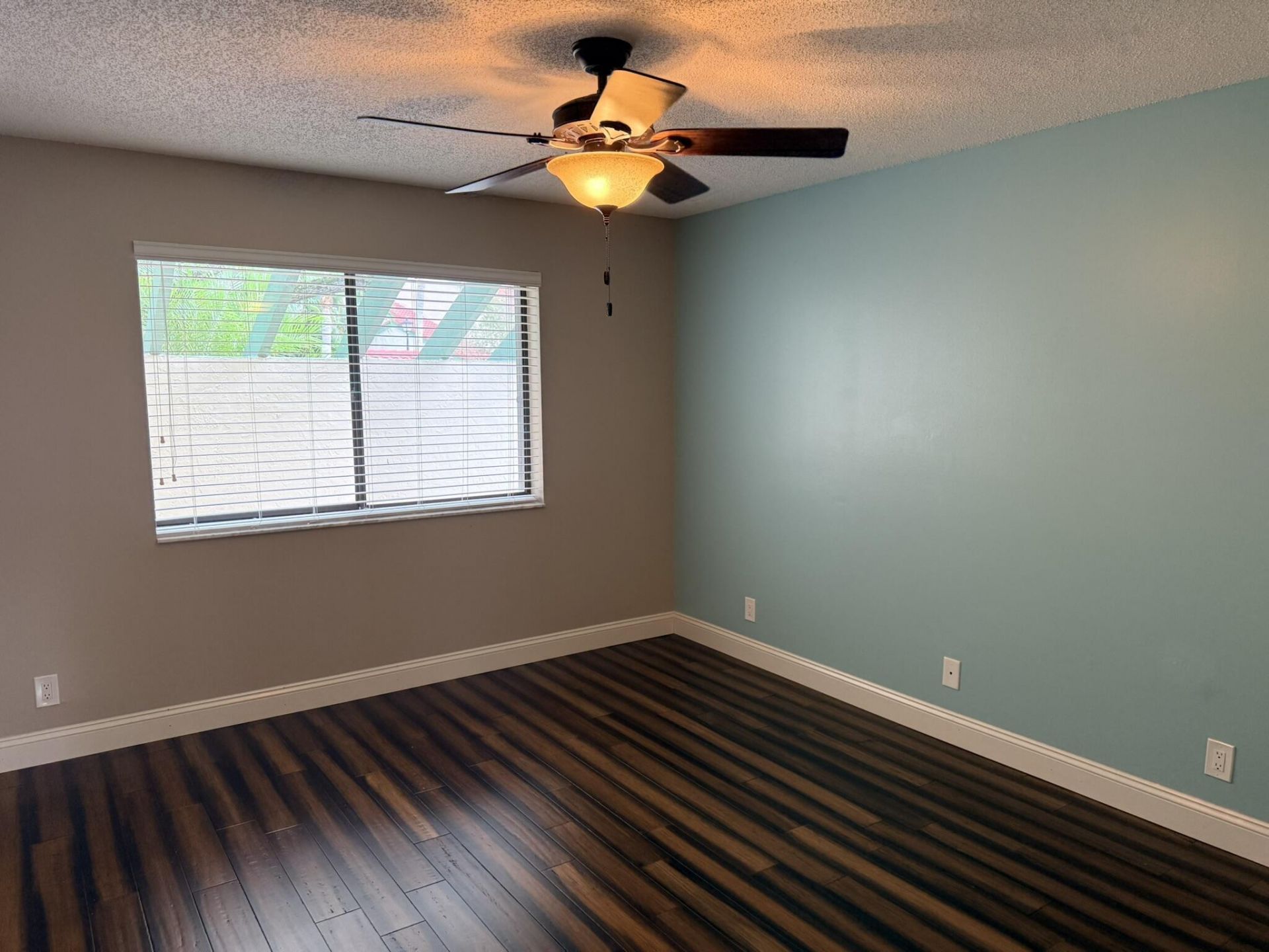 24 Lexington Lane W, Unit A, Palm Beach Gardens, FL 33418 Photo