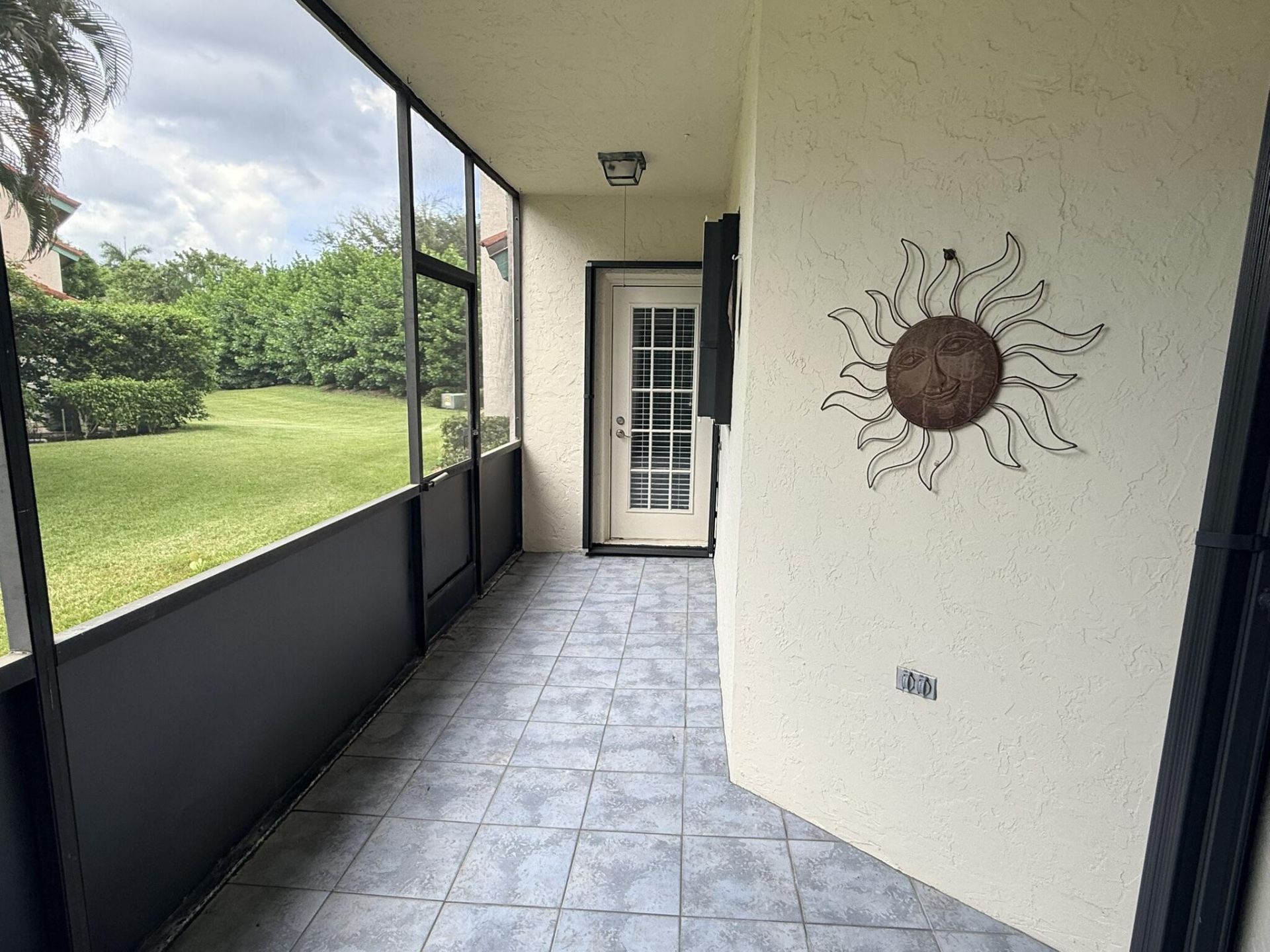 24 Lexington Lane W, Unit A, Palm Beach Gardens, FL 33418 Photo