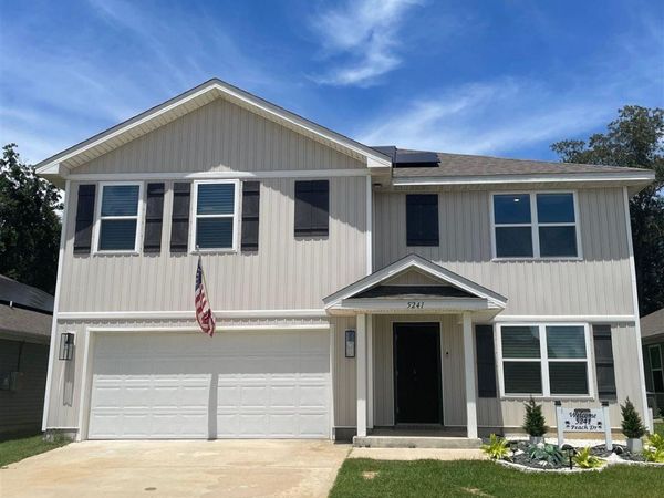 5241 Peach Dr, Pace, FL 32571