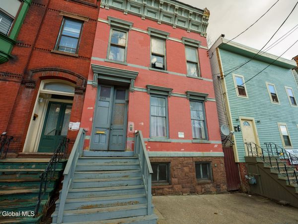 355 Clinton Avenue, Albany, NY 12206
