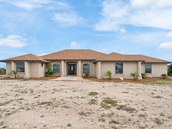 159 W Skyview, Del Rio, TX 78840