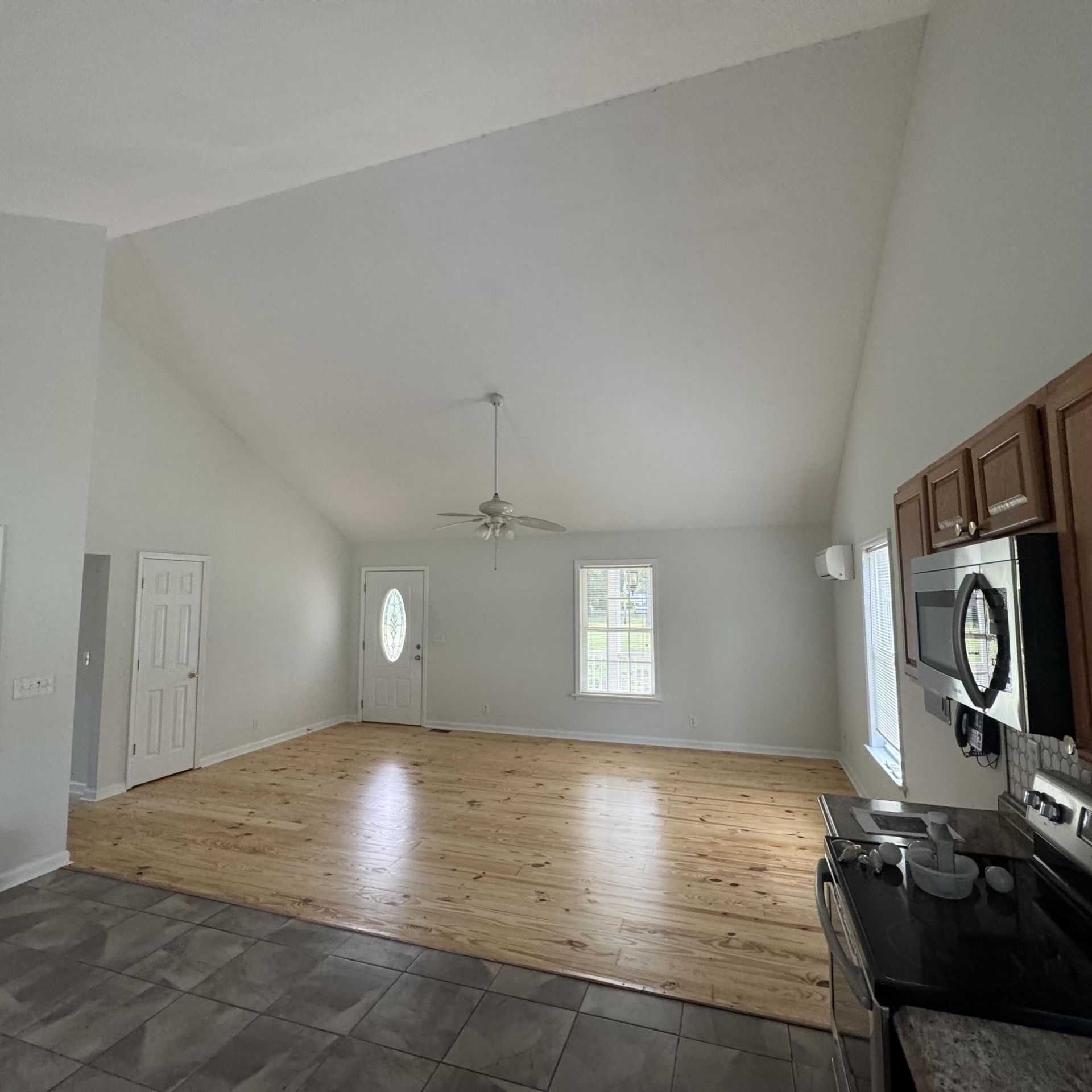 2014 Winding Creek Road Photo 7