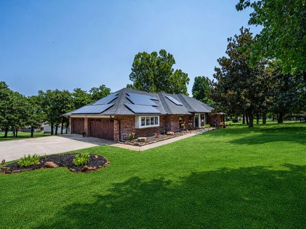 8008 Forest , Oklahoma City, OK 73150