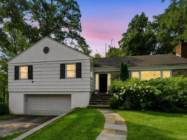 24 Benedict Road , Scarsdale, NY 10583