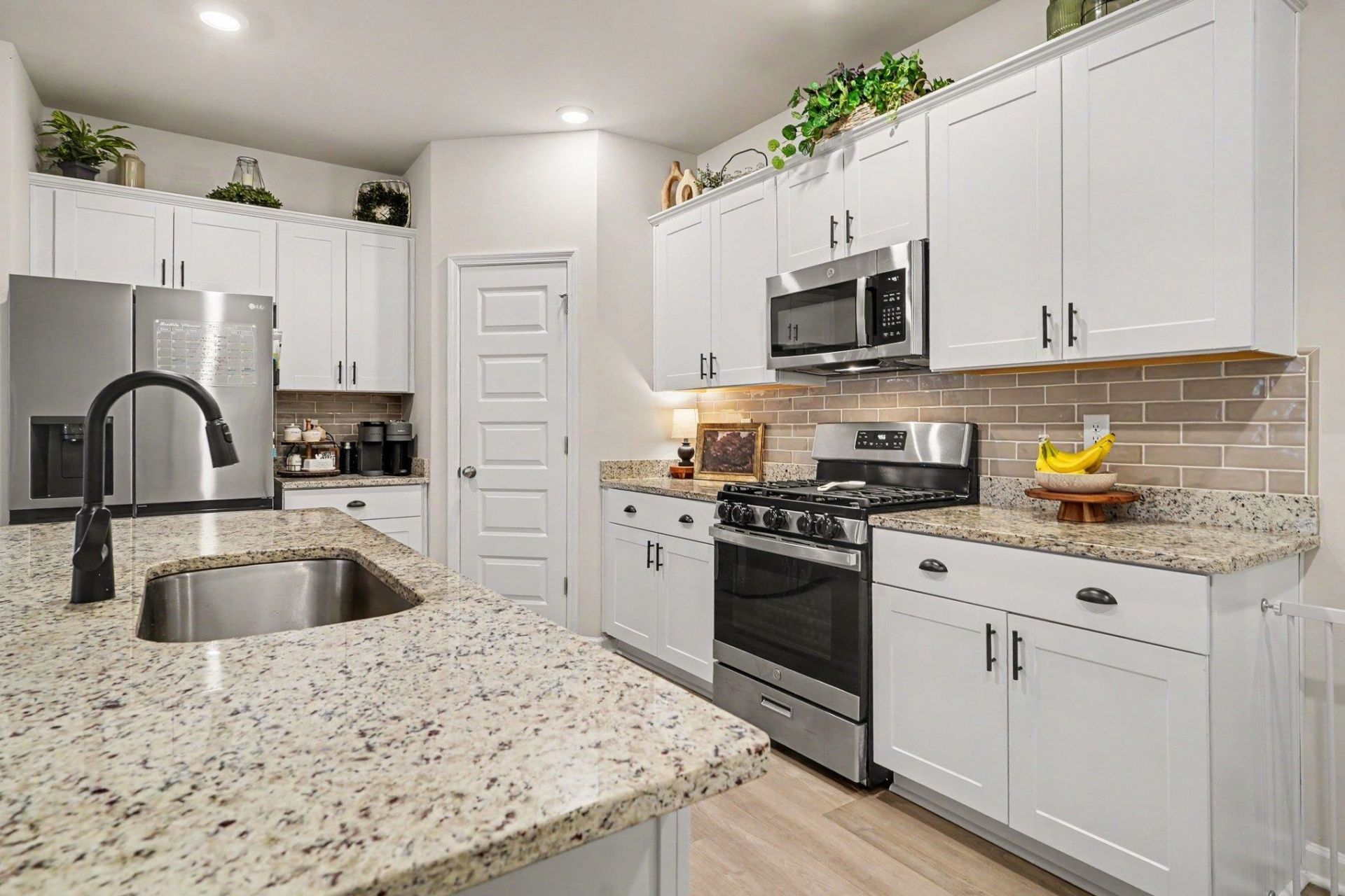 8108 Forest Edge Dr. Photo 11
