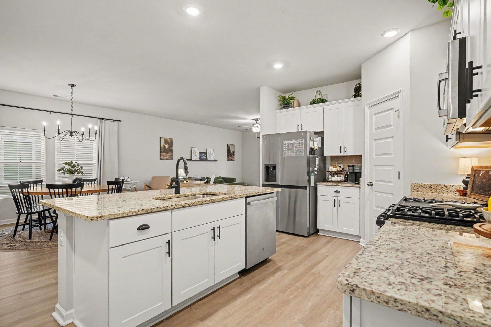 8108 Forest Edge Dr. Photo 12