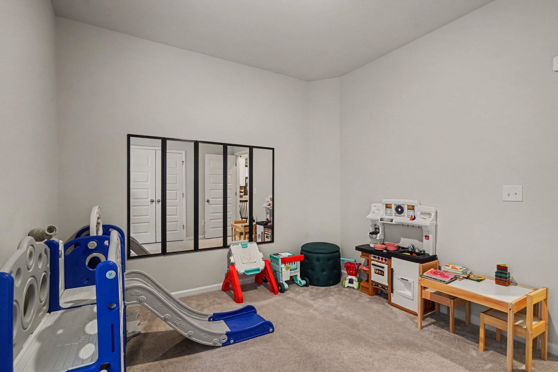 8108 Forest Edge Dr. Photo 22