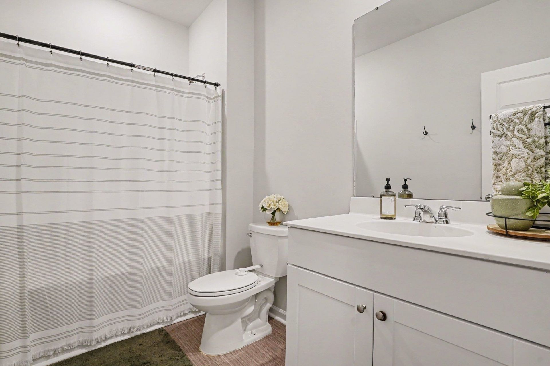 8108 Forest Edge Dr. Photo 27