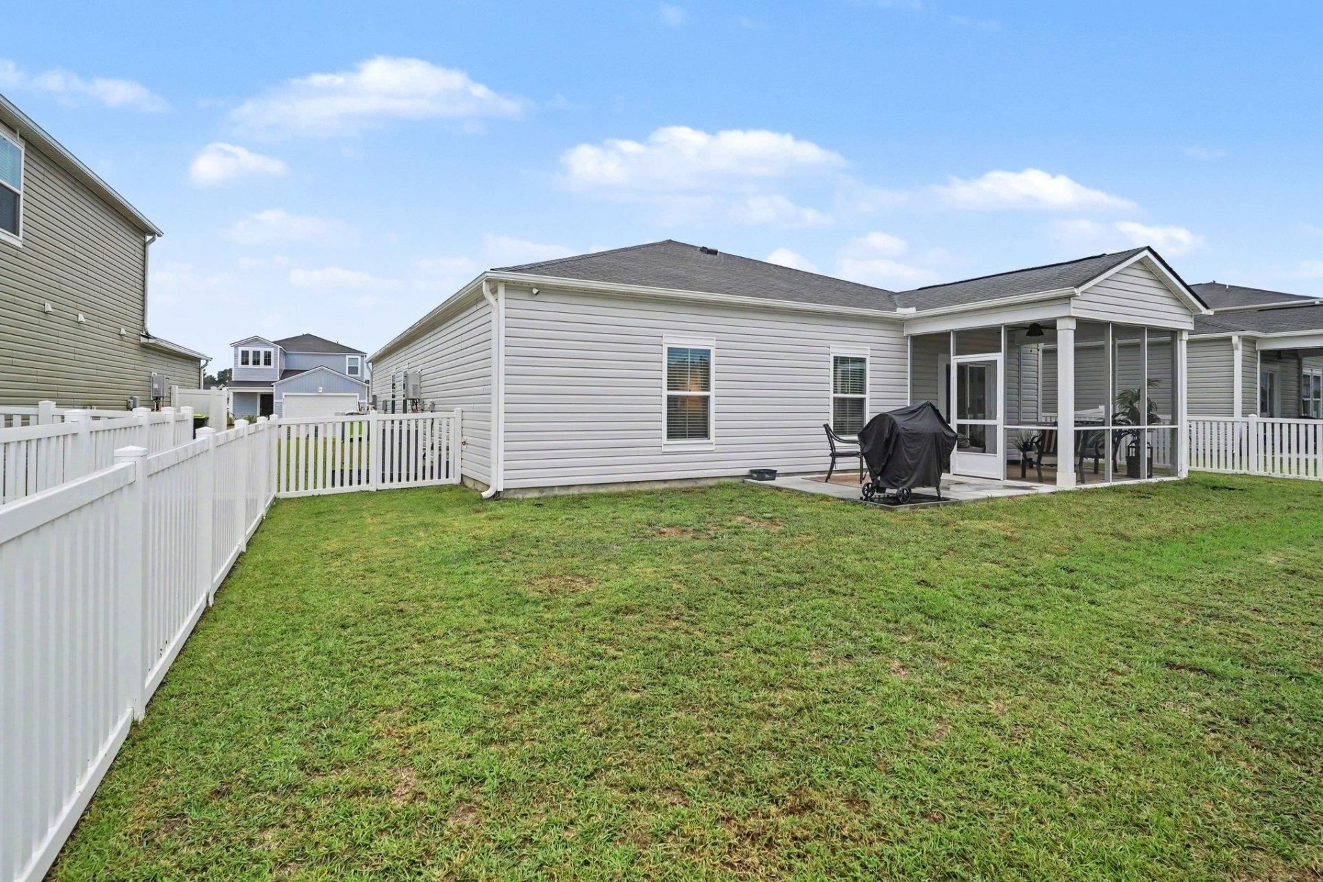 8108 Forest Edge Dr. Photo 32