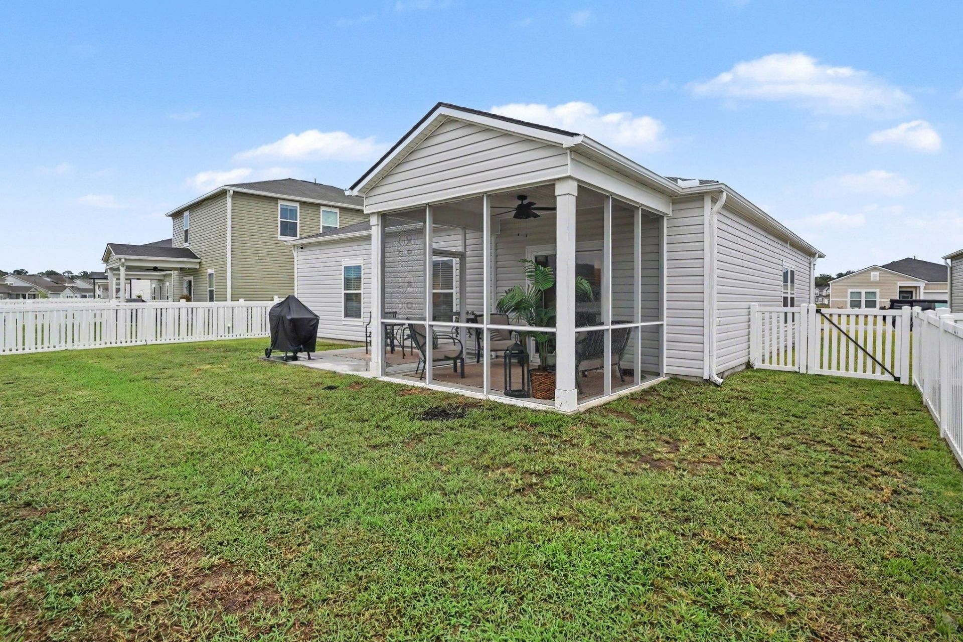 8108 Forest Edge Dr. Photo 33