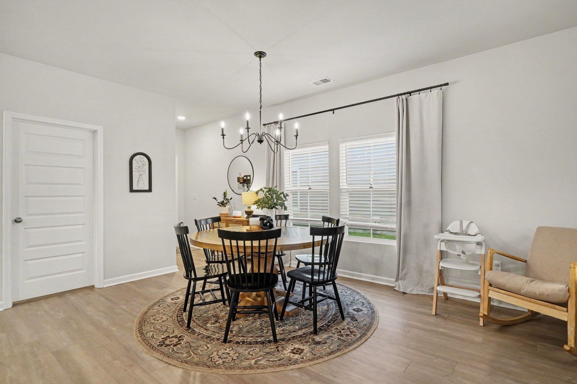 8108 Forest Edge Dr. Photo 7
