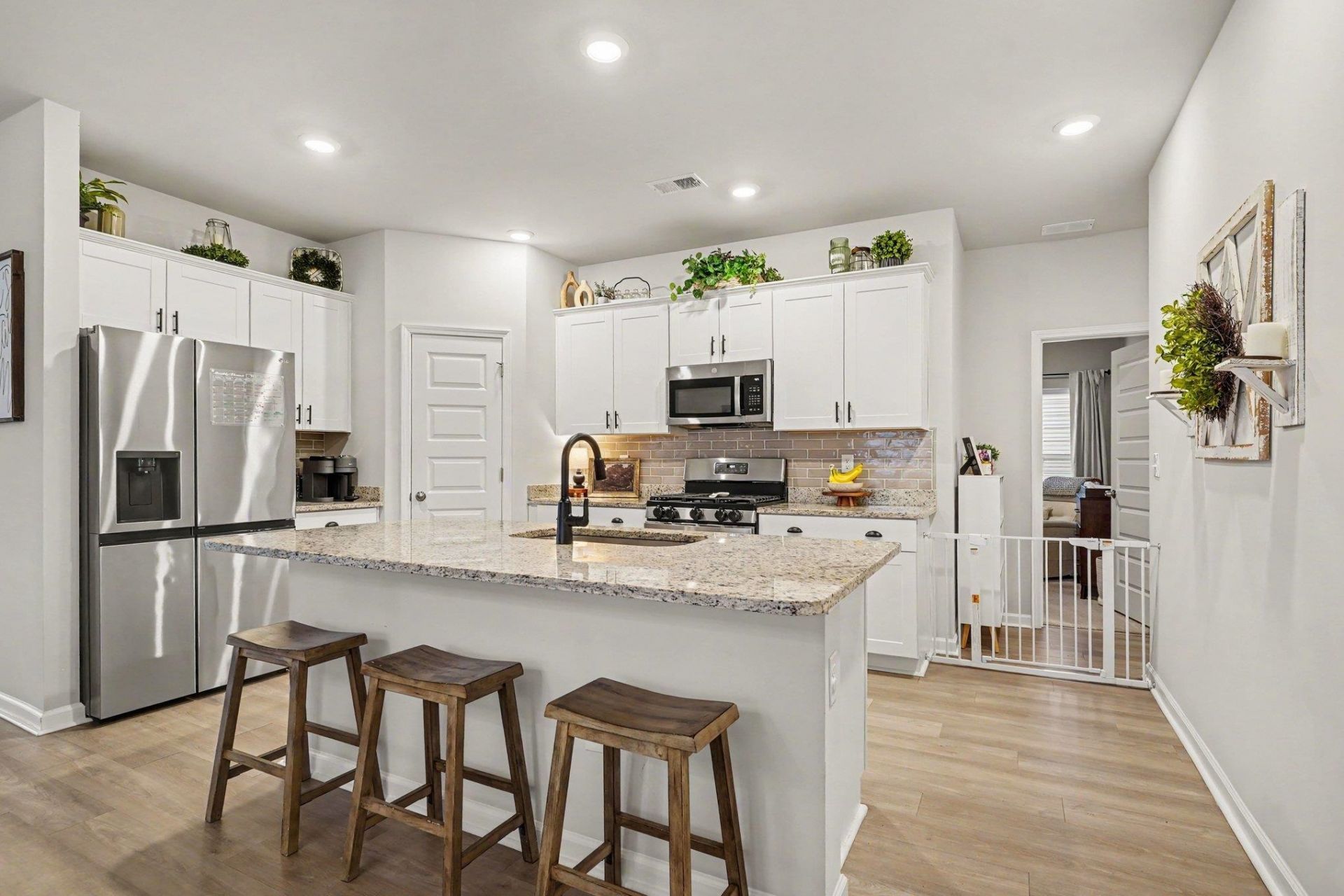 8108 Forest Edge Dr. Photo 9
