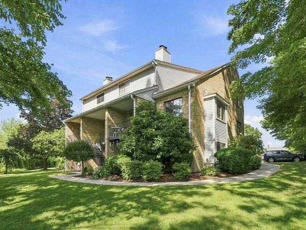194 Washington St, Unit B, Canton, MA 02021