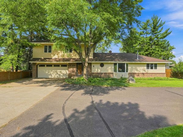 3595 Edgerton Street, Vadnais Heights, MN 55127