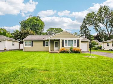 33 Merrydale Drive, Gates, NY 14624
