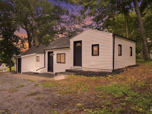 3240 W Shoreline Drive, Columbia City, IN 46725