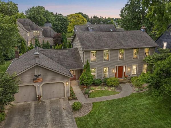 609 SCARLET OAK COURT, Appleton, WI 54915