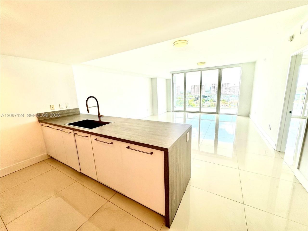 400 Sunny Isles Blvd , Unit 1221, Sunny Isles Beach, FL 33160 Photo